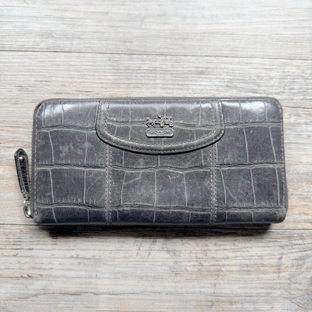Coach Legacy Gray Croc Embossed Leather Zip Around Wallet Y2K Vintage Organizer